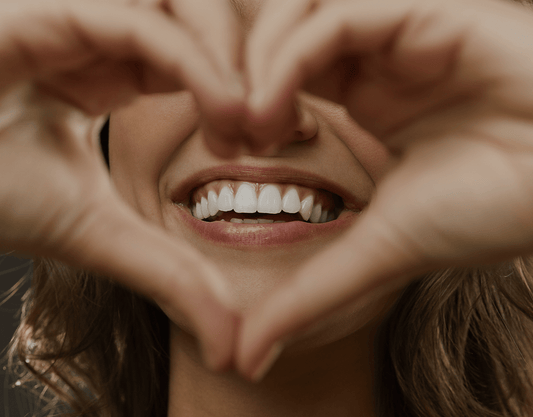 Benefits Of White Teeth: Reasons To Invest In Teeth Whitening