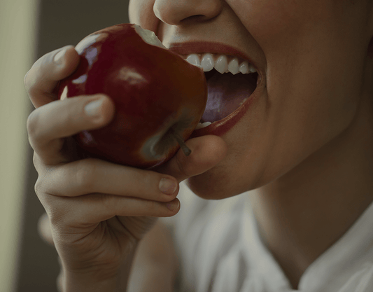 Do Apples Really Make Your Teeth Whiter?