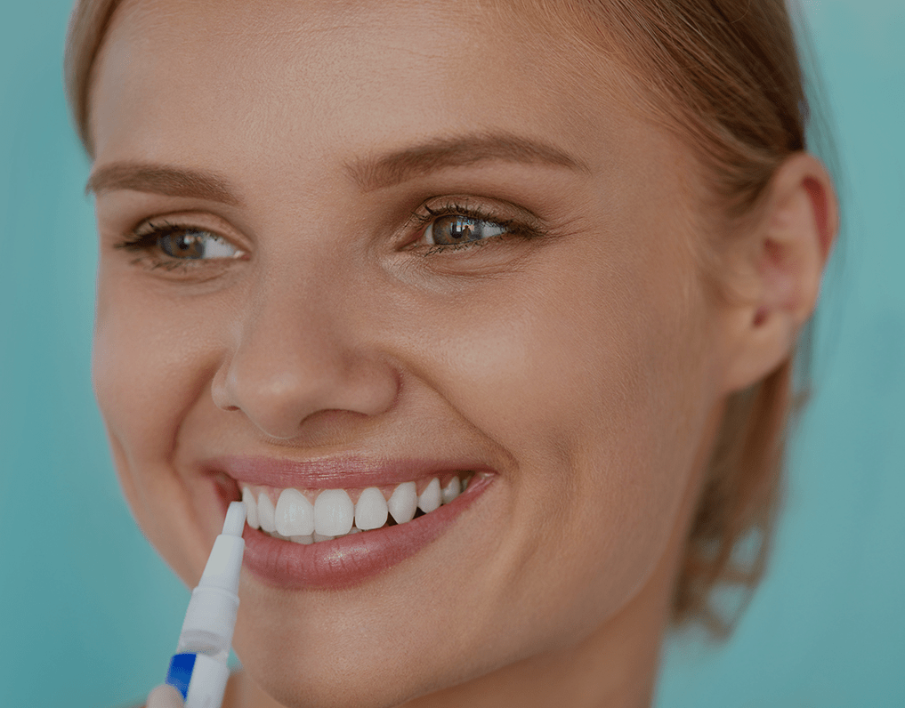 Teeth Whitening Pen Choosing Tips (2023 Guide) NatruSmile