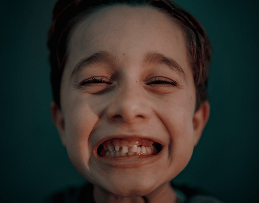 Hutchinson Teeth: Pictures, Causes, Treatment, Prevention